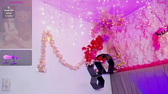LanaMills_ webcam