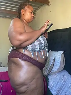 Curvycandy95 webcam