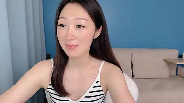 ella55-- webcam