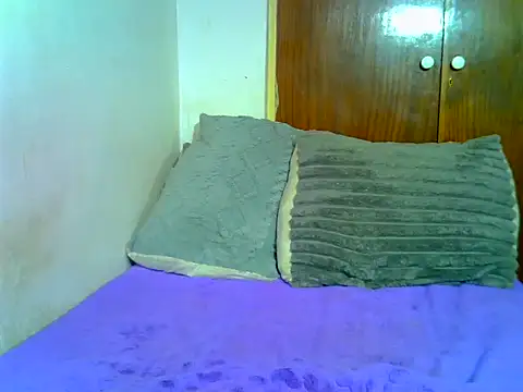 VirginPrincess06 webcam