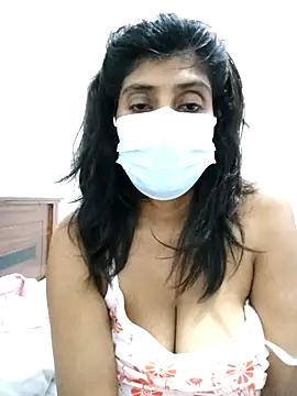 Amisha-35 webcam