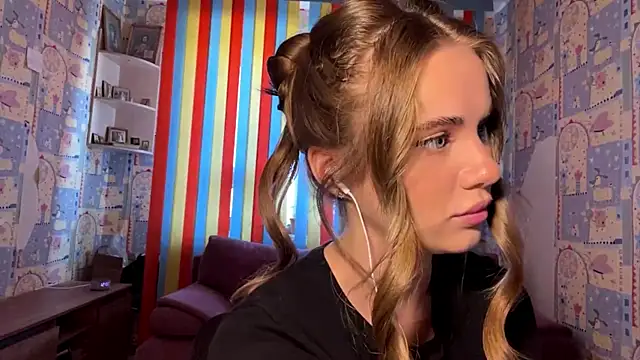 Miss_Blessnyth webcam