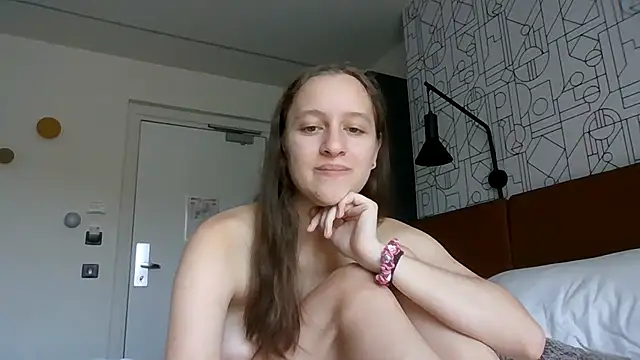 SoftieSophie webcam