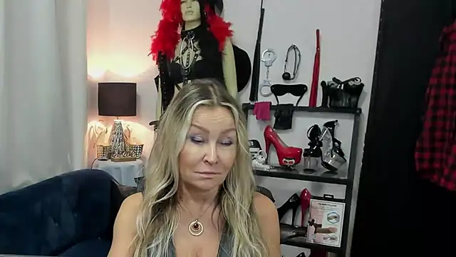 crystaLUX webcam
