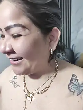 Dalessa_Bigtits webcam