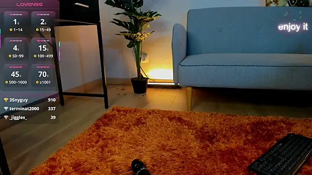 Mia__Milan webcam