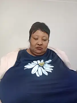 nancy111 live cam on StripChat