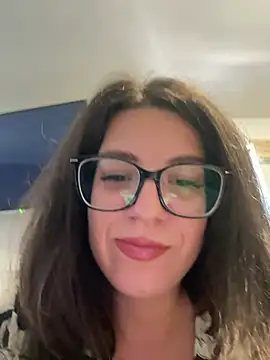 nadiranoor (F young) - Surprise LT