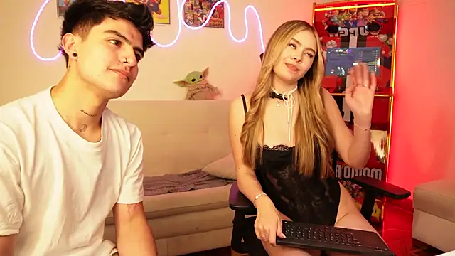 tommy_and_sophie webcam