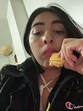 cherry_skinnyy_ webcam