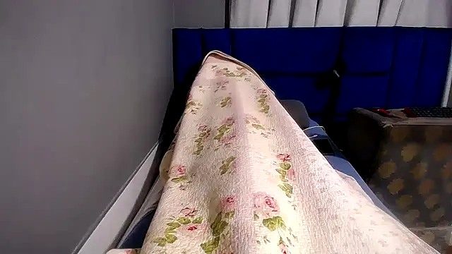 Lelety79 webcam