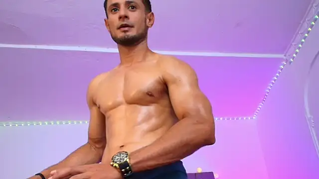 Adonys_Lewis_ webcam