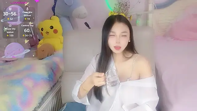 Alice-168 live webcam show