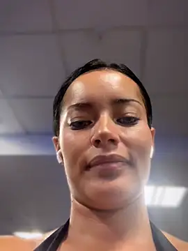 risky_workouts (F young) - ✨RISKY CUMSHOW GIRLS GYM LOCKEROOM TS✨