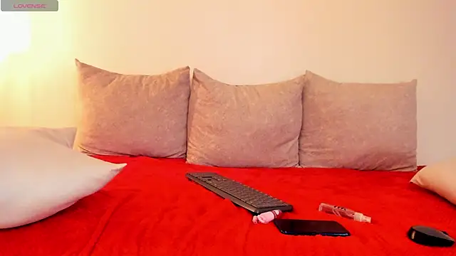 angelic_seraphine webcam