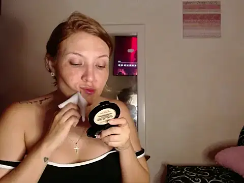 Mia_jhons57 webcam