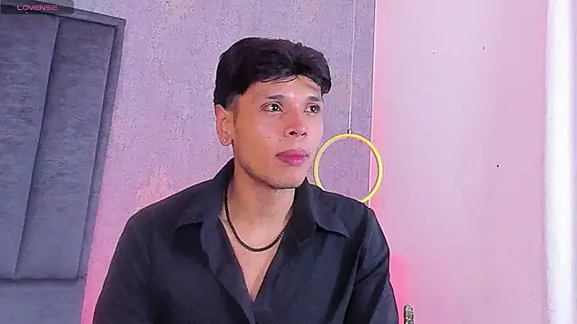 Alejandroo_Montenegro webcam