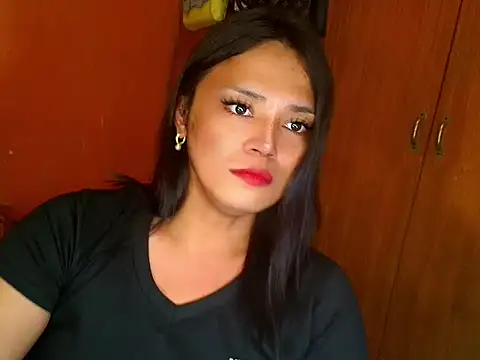 urtransmistressx webcam