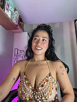 AsianMilfSheryl live cam