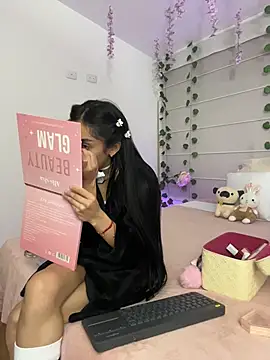 Lucyjoi webcam