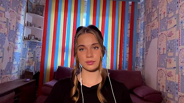 Miss_Blessnyth webcam