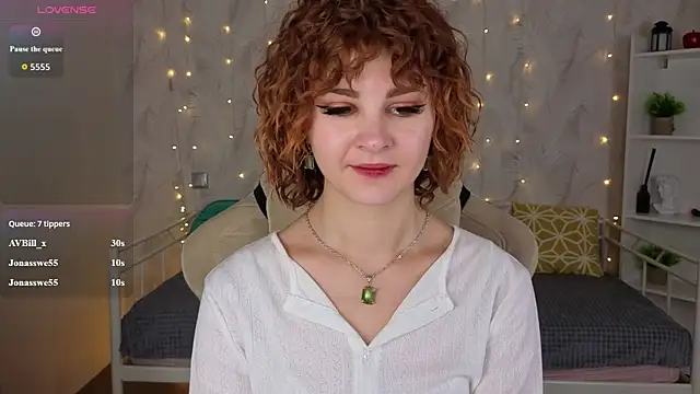 Kira__Fluffy webcam