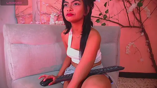 Delancy_skinny webcam