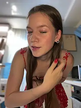 PeachCheeks_ webcam