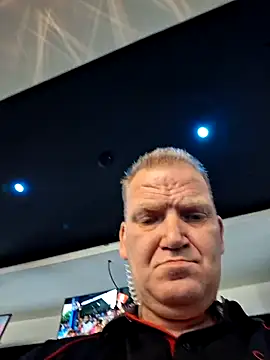wallacelegend live webcam show