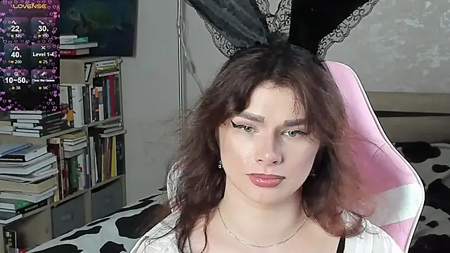 bbJ_one live cam on StripChat