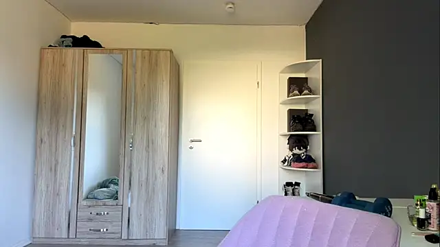SpanishRooter webcam
