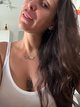 AmandaArt webcam