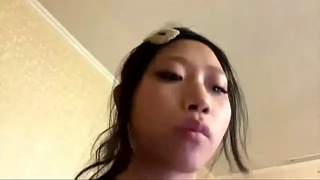 SweetMiaXO webcam