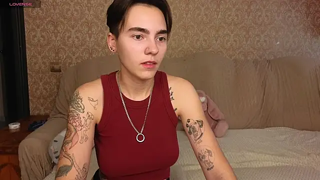 lilihere_ - Lilihere_'s free webcam - UK Sex Cams