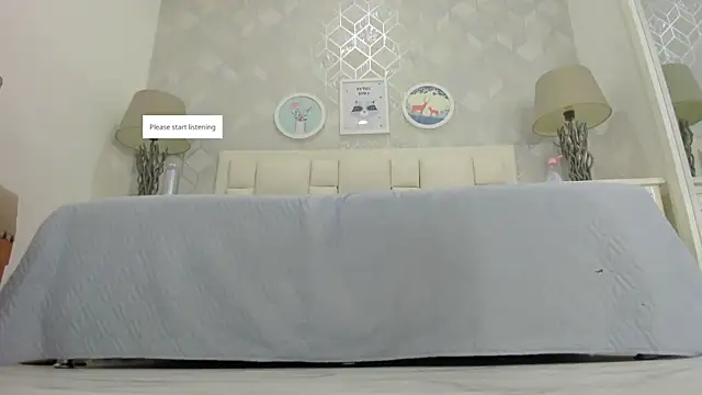 naia_cox webcam