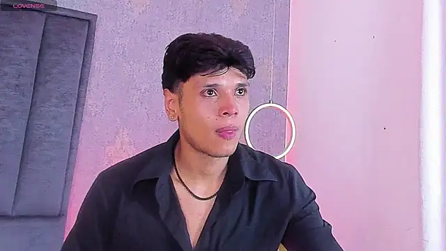 Alejandroo_Montenegro webcam