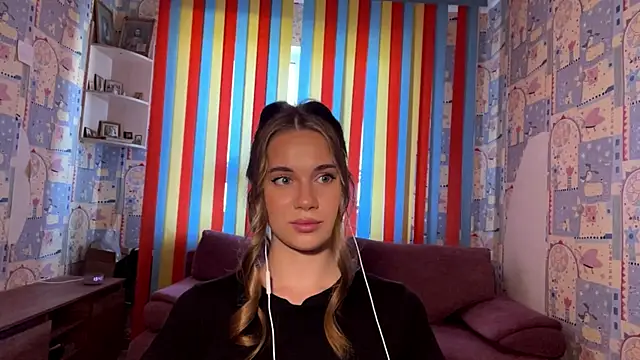 Miss_Blessnyth webcam