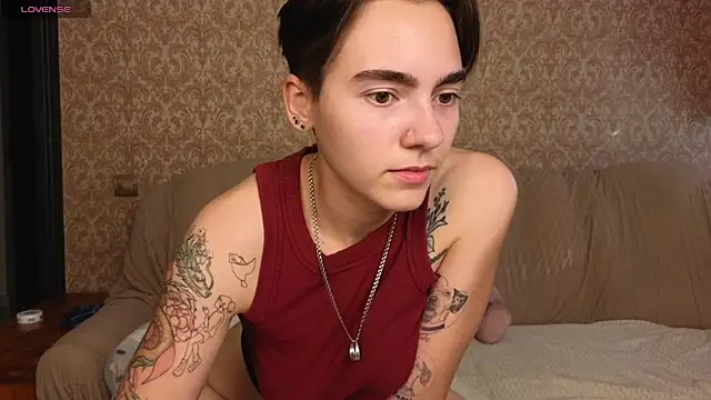 Lilihere_ webcam