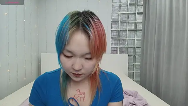 Cute__Kiko webcam