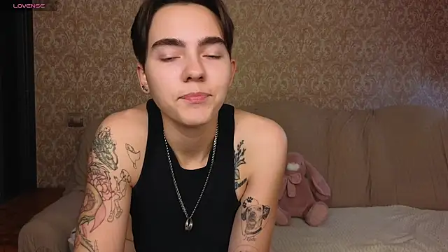 Lilihere_ webcam