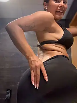 risky_workouts (F young) - ✨RISKY DILDOFUCK GIRLS GYM LOCKEROOM TS✨