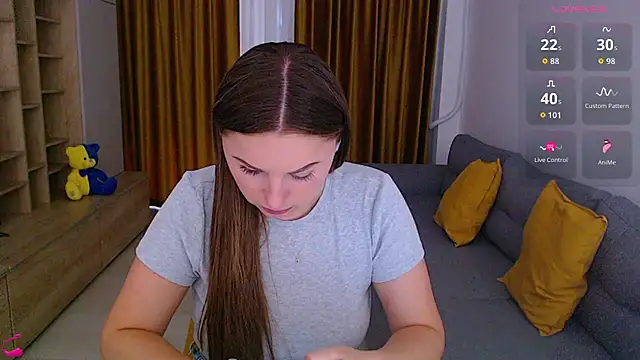 mia_bloomy webcam