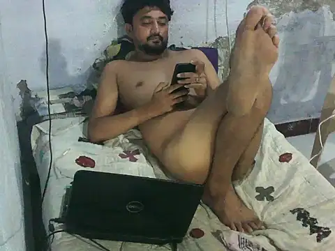 ROCOGUJUBULL live cam