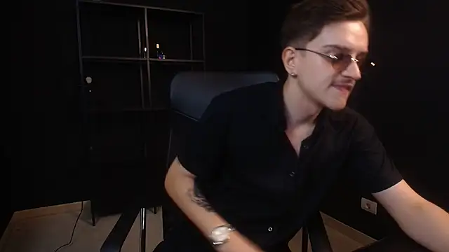 FelixStarkk live cam on StripChat