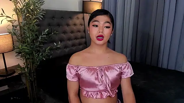 AsianHugecockAnna webcam