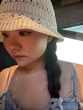 xiaoxiaocheng678 - Xiaoxiaocheng678's free webcam - UK Sex Cams