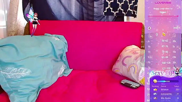 MERELEONA live cam on StripChat