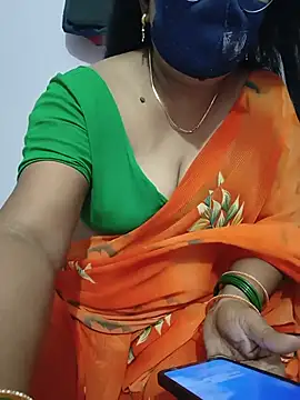 sexxyrenukaa webcam