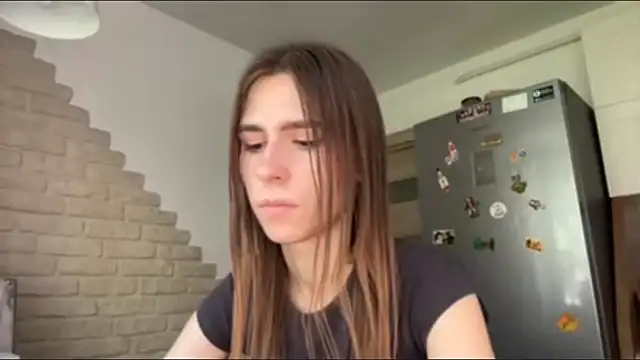 ZaraGuyette webcam