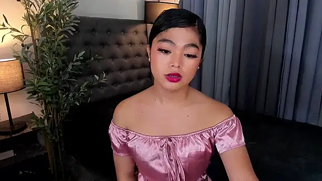 AsianHugecockAnna webcam